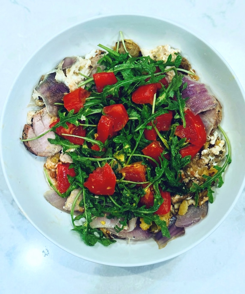 Tuna with arugula, tomatoes, and a composed grain-and-vegetable bowl